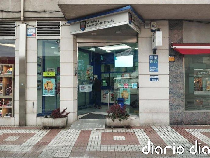 El primer premio del sorteo extraordinario de la AECC de la Lotería, vendido en Los Corrales de Buelna