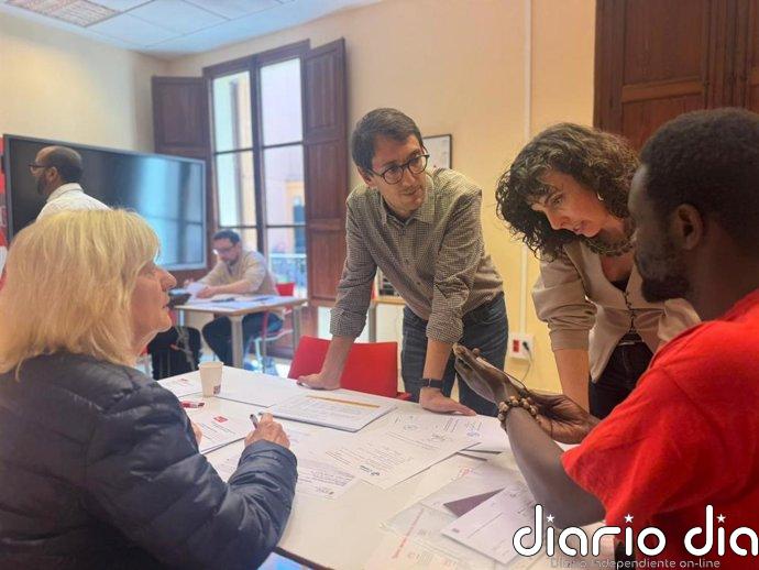 El PSIB abre su sede en Palma para asesorar a migrantes y acusa al Ayuntamiento de "bloquear" la regularización