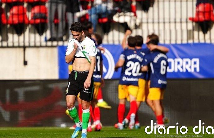 El Racing sufre otro revés en Andorra y el Almería se pone segundo