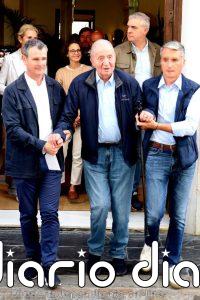 El Rey Juan Carlos hace una promesa al abandonar España tras su viaje relámpago: "Volveré prontísimo"