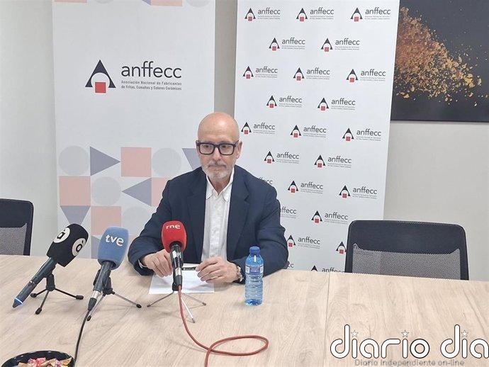 El sector de fritas y esmaltes reduce las ventas entre 4 y 5% en el primer trimestre respecto al mismo periodo de 2025