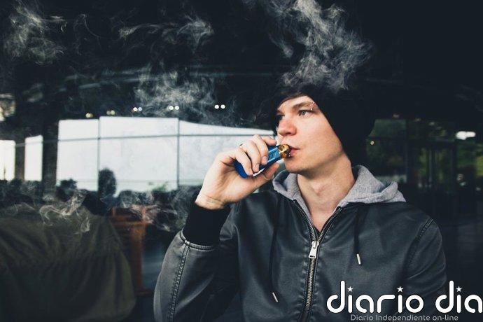 El vapeo para dejar de fumar divide a los expertos: nuevos datos cuestionan su eficacia real en adultos