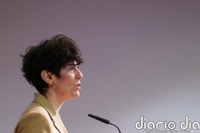 Elma Saiz defiende que las cuentas del PSOE están "sometidas a controles absolutamente eficaces"