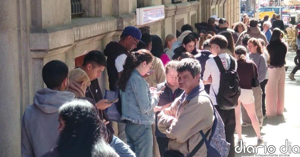 España abre el plazo para la regularización de 500.000 inmigrantes