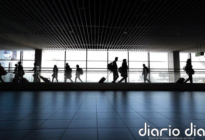 España lidera el optimismo de los viajeros europeos para este verano, en máximos desde 2020, pero con gasto moderado