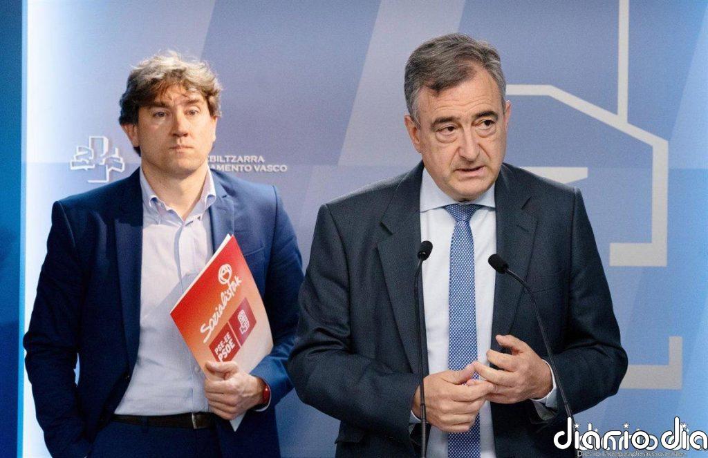 Esteban anula una reunión con Moncloa tras "la falta de respeto" del PSE-EE al publicar una foto tirándose a la piscina