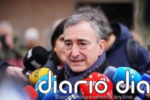 Esteban responde a Ayuso que "catetada" es que su "principal reivindicación nacional sea tomarse una caña"