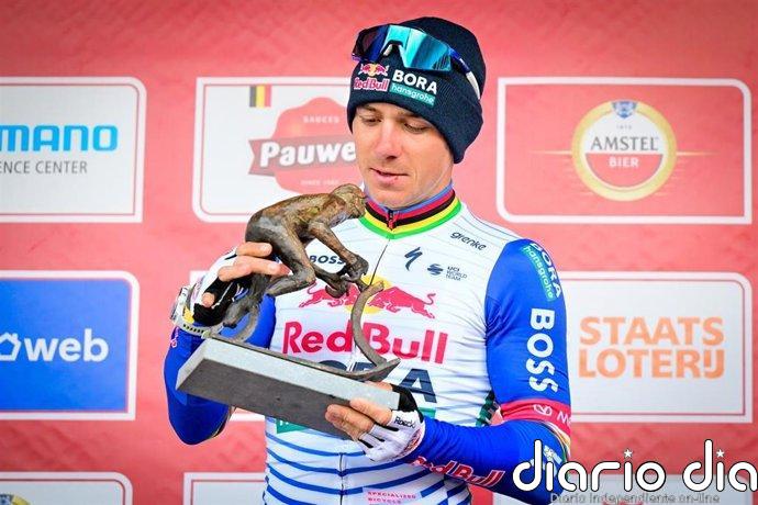 Evenepoel gana la Amstel Gold Race y gana confianza para retar a Pogacar en la Lieja-Bastoña-Lieja
