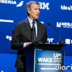 Feijóo reafirma su rechazo a regularizar inmigrantes con antecedentes policiales y carga contra la ministra portavoz