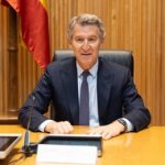 Feijóo ve "inhumana, insegura e insostenible" la regularización de migrantes: La gente quiere más ayudas, no "cartitas"