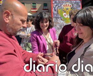 Fernández insta a ayuntamientos con celebraciones singulares a trabajar para que sean BIC y "mantener tradiciones"