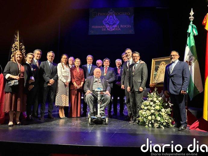 Fernández-Pacheco destaca el gran peso de la Romería del Rocío para la provincia de Almería