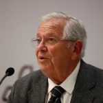 Fernando Jaúregui llama a "protestar" y apela al 15M ante "un mundo tejido por locos" en la presentación de 'Quemados'