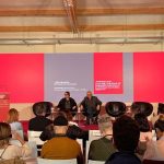 Gilles Lipovetsky ve la sostenibilidad como "esencial" y uno de los grandes retos de la moda actual