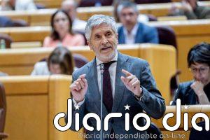 Grande-Marlaska incrementa con más de 2.000 agentes el Plan Turismo Seguro para la época estival en Andalucía