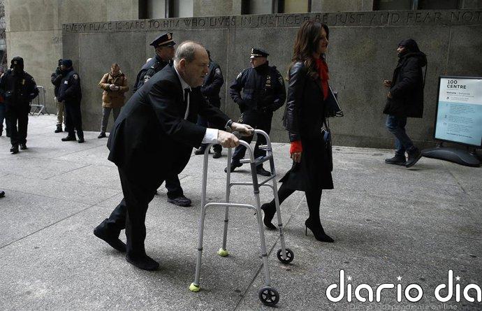 Harvey Weinstein se sienta de nuevo en el banquillo en un tercer juicio por violación en un hotel de Manhattan