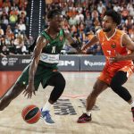 Hayes-Davis abate al Valencia Basket en la prórroga y sobre la bocina
