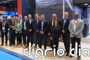 Hitachi Energy y Orsted sellan alianza en sistemas eléctricos para proyectos eólicos marinos