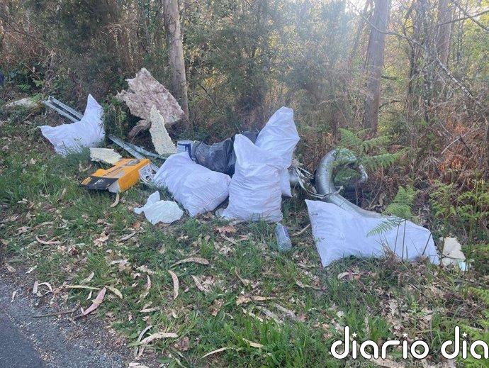 Identifican a los autores de nuevos vertidos de material en Culleredo, procedentes de un taller y un local hostelero