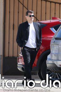 Iker Casillas arropa a Sara Carbonero en el último adiós a su madre, Goyi Arévalo