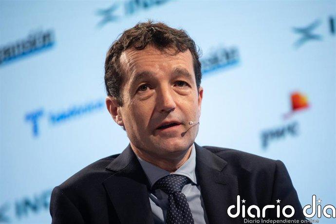 Indra remonta más de un 3% en Bolsa pese a la posible salida de su presidente Ángel Escribano