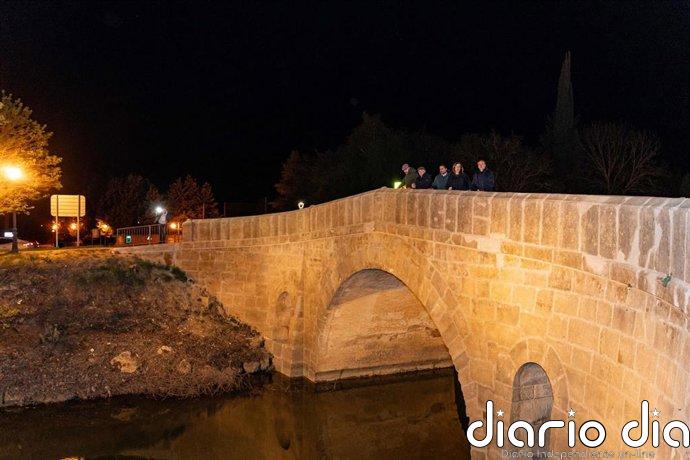 Instalada iluminación eficiente y ornamental en el Puente de Becerril (Palencia) tras invertir 47.500 euros