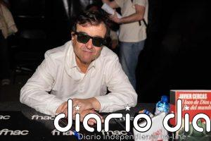 Javier Cercas ve Sant Jordi como un pequeño milagro: "Es una fiesta genuinamente popular"