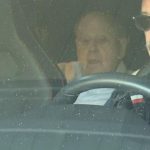 Jordi Pujol abandona su vivienda de Barcelona horas antes de su citación judicial en la capital