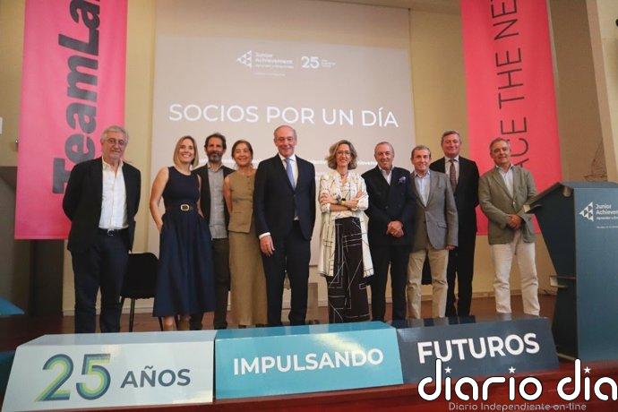 Junior Achievement España vaticina que "el reto actual" de jóvenes es entender cómo la IA cambiará su forma de aprender