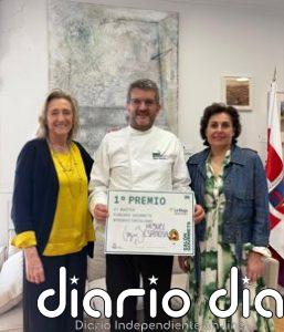 La alcaldesa de Calahorra recibe al ganador del Máster Nacional de Pinchos Gourmets #Productoriojano en Madrid