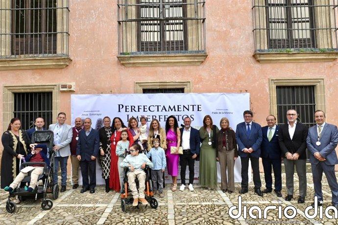 La alcaldesa de Jerez (Cádiz) respalda visibilización de enfermedades raras en 'premier' de 'Perfectamente Imperfectos'