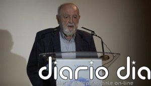 La Asociación de la Prensa de Oviedo y el Colegio de Periodistas lamentan la muerte de Diego Carcedo