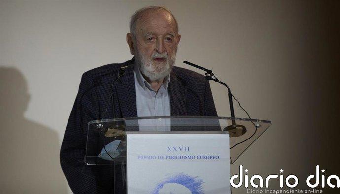 La Asociación de la Prensa de Oviedo y el Colegio de Periodistas lamentan la muerte de Diego Carcedo