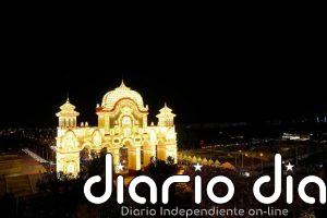 La ciudad efímera de la Feria de Sevilla se prepara tras el 'alumbrao' para recibir a miles de visitantes