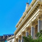 La clave para una bolsa más fuerte: acercar las empresas a los pequeños inversores