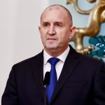 La coalición del prorruso Radev se impone claramente en las legislativas búlgaras, según pie de urna