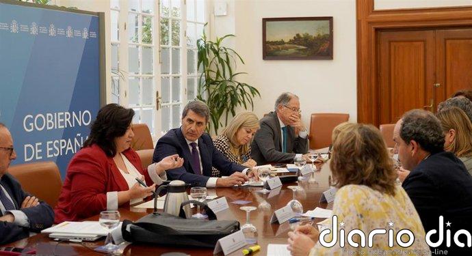 La Comisión Regional del Plan de Fomento del Empleo Agrario aprueba la distribución de 194,8 millones para Andalucía