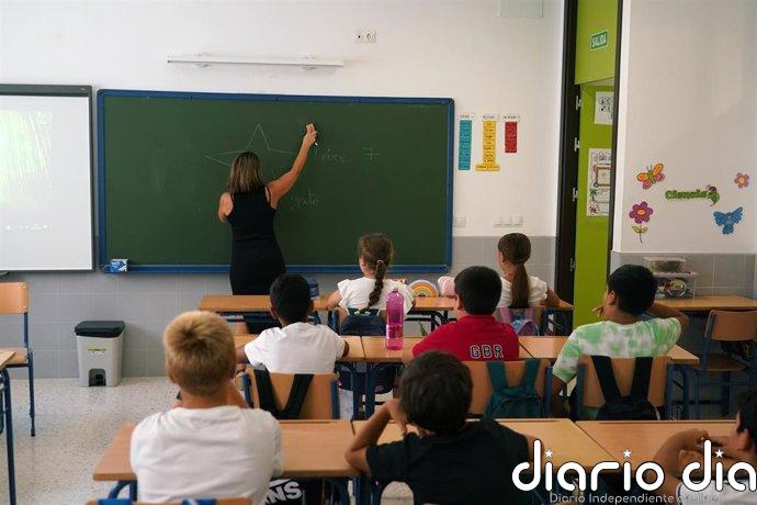 La comunidad educativa, dividida sobre la ley para bajar ratios, reclama más medidas