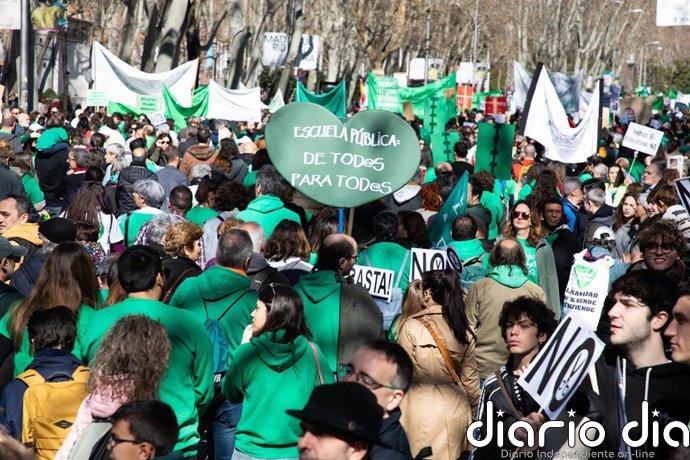 La comunidad educativa madrileña marcha este domingo contra los "recortes" de la pública y el "abandono institucional"