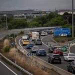 La DGT recomienda evitar distracciones y pide precaución para una vuelta de Semana Santa segura