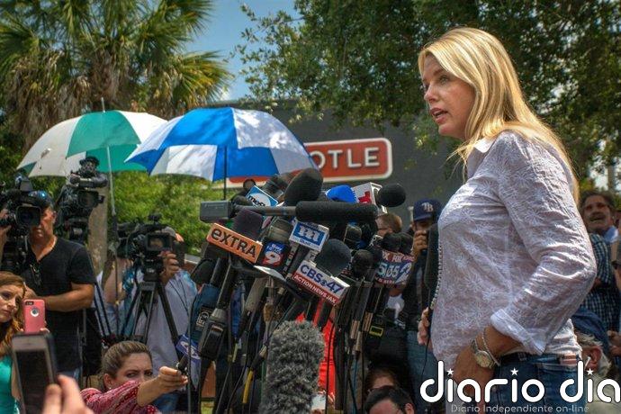 La ex fiscal general de EEUU Pam Bondi comparecerá ante una comisión del Congreso de EEUU en mayo por el caso Epstein