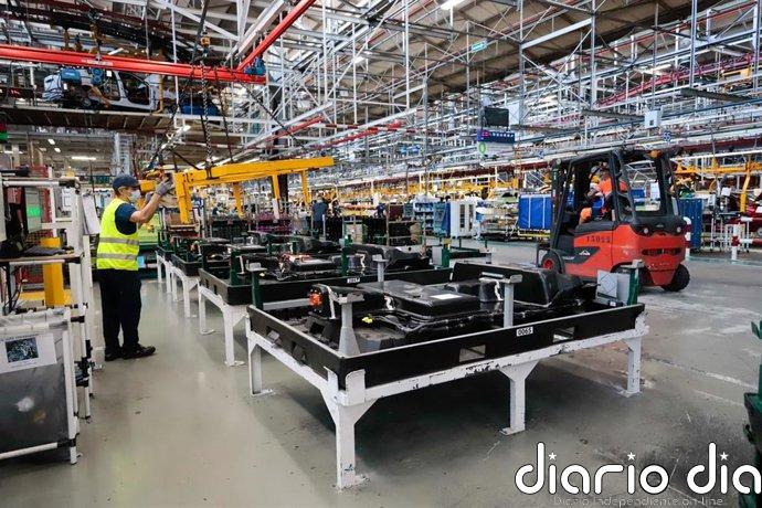 La facturación de la industria cae un 2,7% en febrero y suma dos meses en negativo