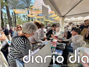 La Feria del Libro de Elche supera los 30.000 asistentes y los 10.000 ejemplares vendidos