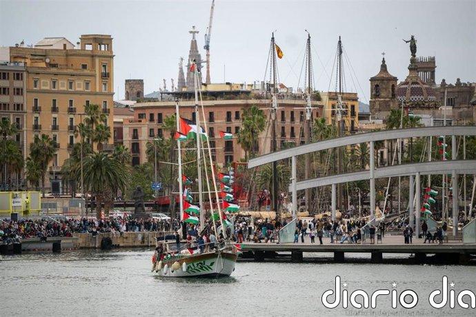 La flotilla rumbo a Gaza parte de Barcelona, pero atracará en un puerto cercano por la climatología