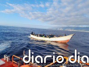 La Guardia Civil rescata a 27 magrebíes que han llegado en dos pateras a las costas de Formentera