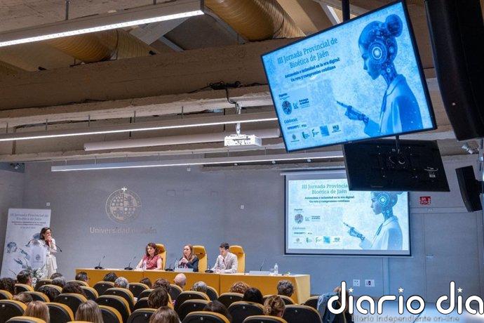 La III Jornada Provincial de Bioética de Jaén aborda los retos de la autonomía y la privacidad en la era digital