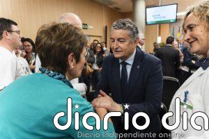 La JEZ sanciona con 300 euros a Sanz por ensalzar al PP durante su visita al Hospital de La Inmaculada de Almería