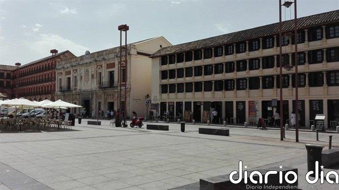 La jueza y artista Mercedes Daza presenta en UCOCultura la muestra 'Los pasos del pecado'