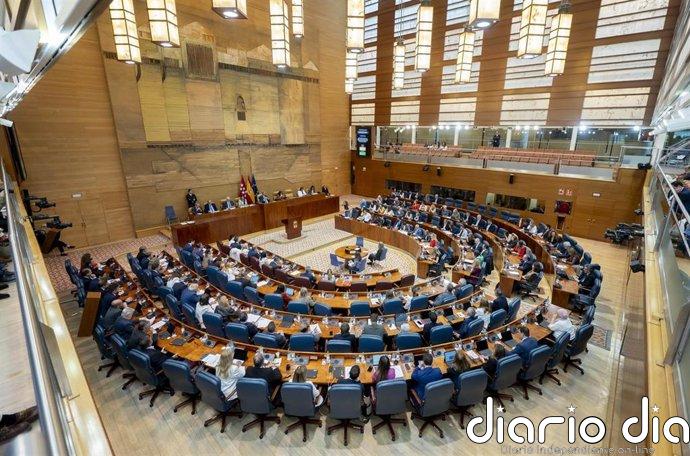 La migración volverá a centrar el Pleno de la Asamblea en una semana marcada por la regularización extraordinaria