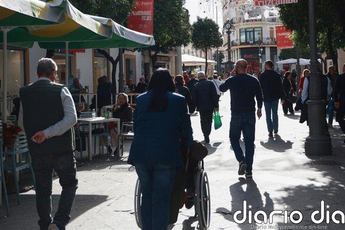 La población andaluza residente en el extranjero aumenta hasta casi 355.000 personas, un 4,4% más que en enero de 2025